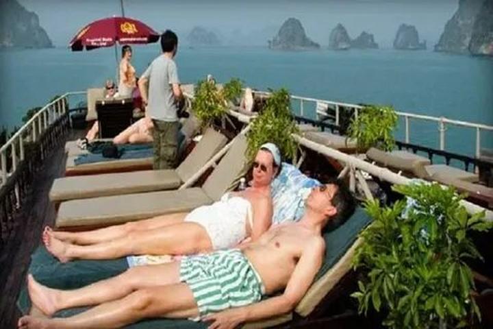 Trong một đoạn video diễn hài gần đây, Bi Béo- con trai của NSND, Cục trưởng